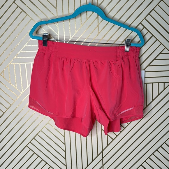 Lululemon Hotty Hot Low-Rise Lined Short 4" (Lip Gloss) - Picture 7 of 10